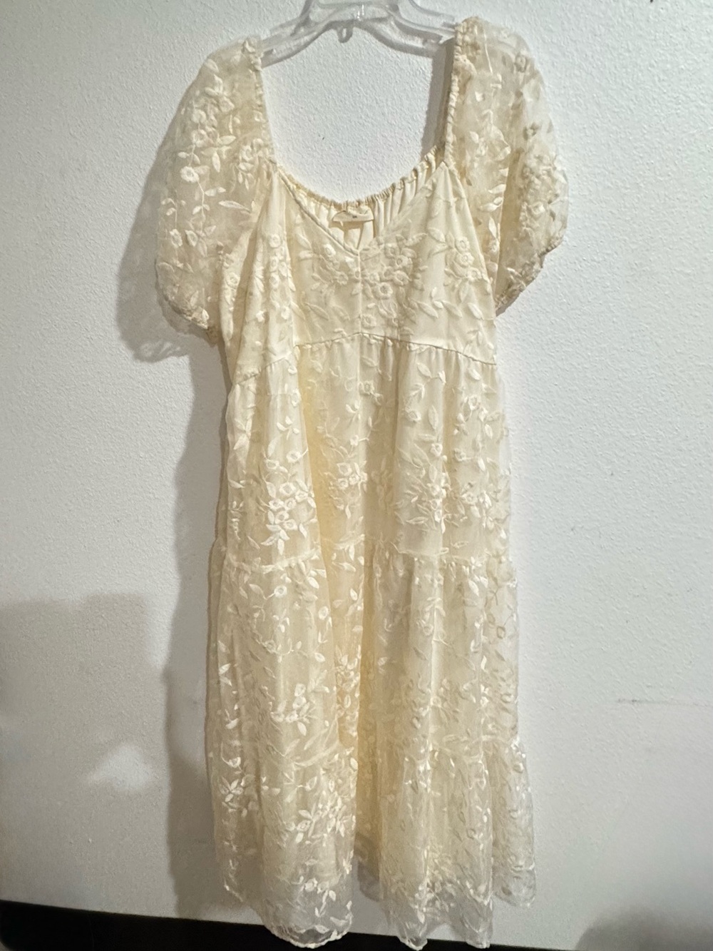 Cream Floral Embroidered Puff-Sleeve Midi Dress